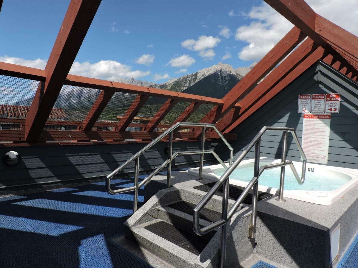 Fenwick Vacation Rental Open Hot Tub Glorious Mountain 2 Bedroom Canmore Exterior foto