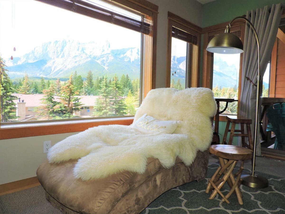 Fenwick Vacation Rental Open Hot Tub Glorious Mountain 2 Bedroom Canmore Exterior foto